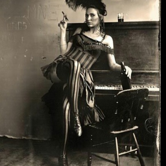 Meet your Posher, Sparrow - Picture 2 of 3